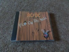 CD ALBUM - AC/DC - FLY ON THE