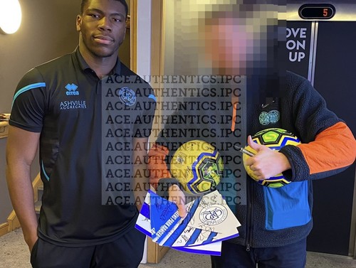 Qpr hand signed photo - signed, by