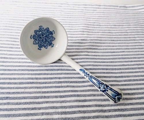 Small antique blue - small,
