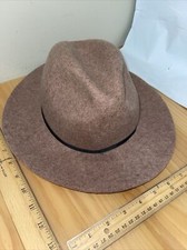 Topshop hat R/N 125149 100%