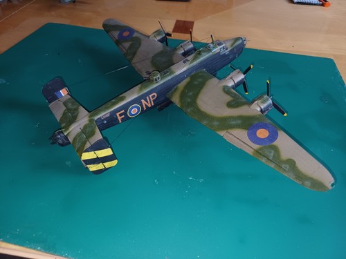 Revell 04936 handley - revell,