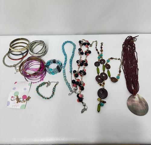 Mixed costume jewellery - mixed,