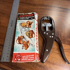 Vintage 1973 Cracker Jack
