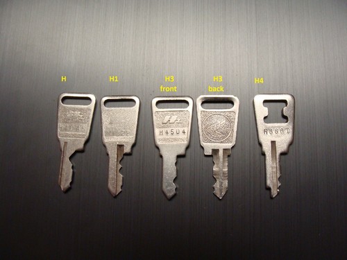 Vintage honda motorcycle keys - vintage,