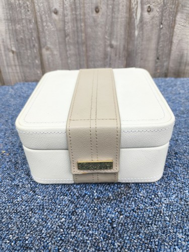 Dulwich designs two tone - two-tone, cream