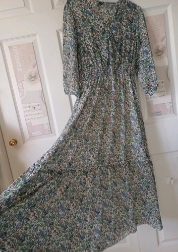Pretty green cream floral - pretty,