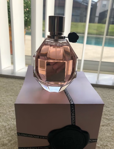 New sealed viktor - viktor, rolf