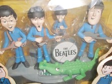 THE BEATLES McFARLANE DELUXE BOX SET ALL 4 BEATLES + STAGE PARTS CROC. AWESOME !