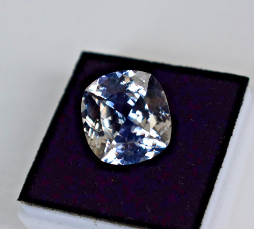 Natural blue sapphire - natural,