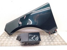 Range Rover Vogue wing left near side front in 617 green L405 2017