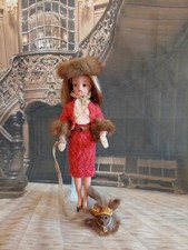 Sindy/Tressy doll boucle