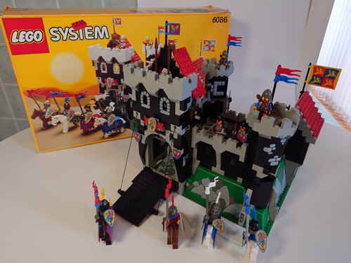 Lego castle 6086 black - castle,