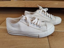 Girls size 5 trainers pumps shoes barratts
