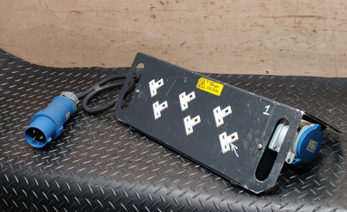 Power distro 230v 32amp - 230v, plug