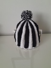 Hand knitted tea cosy, Black