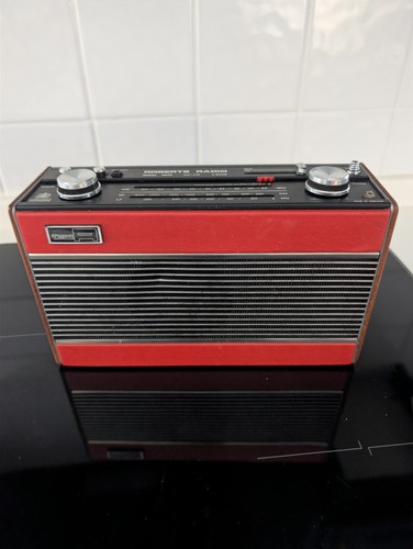 Vintage roberts r800 radio - vintage, red