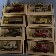 8 Lledo Petrol Tanker - Esso /