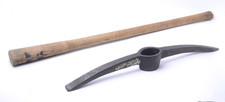 Faithfull Long Handled Pick