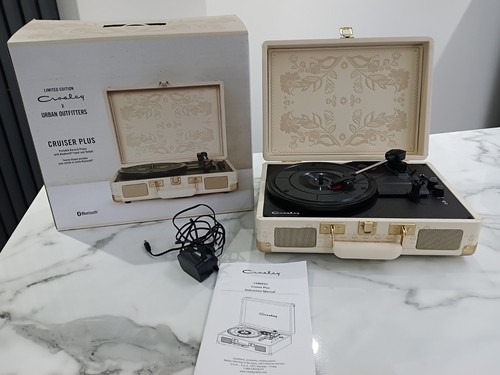 Crosley cruiser plus portable - crosley,
