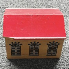 Vintage BRIO 33365, Double Train Engine Shed / Wooden Railway Depot Used Damaged