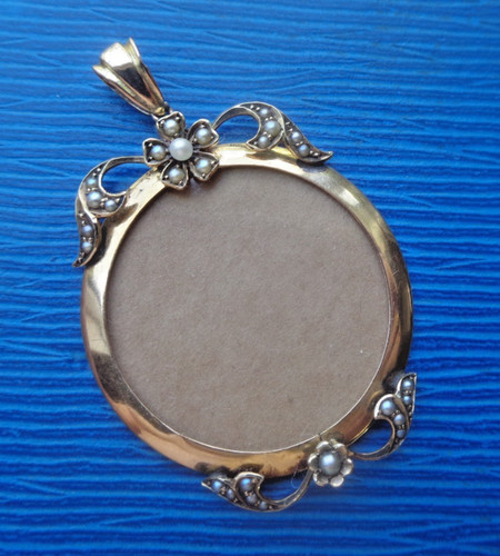 Gold photograph pendant locket - gold,