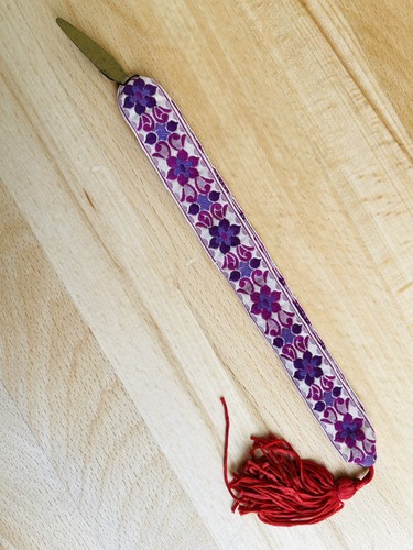 Vintage embroidered bookmark - vintage,