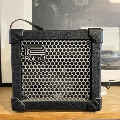 Roland guitar amp - roland, no