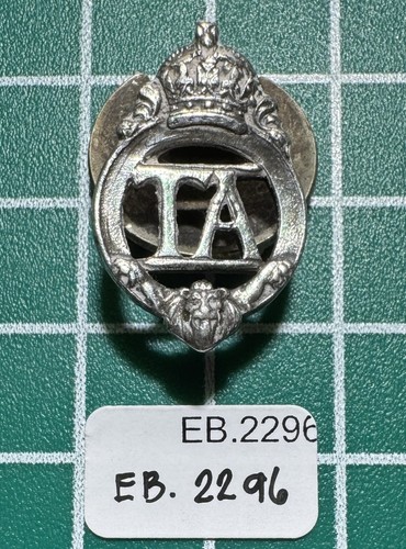Kings crown lapel - lapel, badge