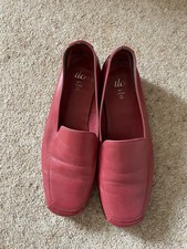 TLC Red Leather Woman’s