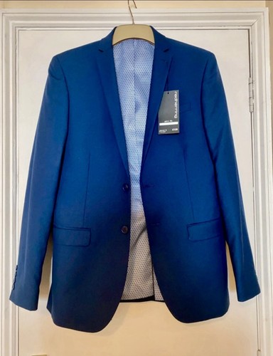 Red herring suit - red,