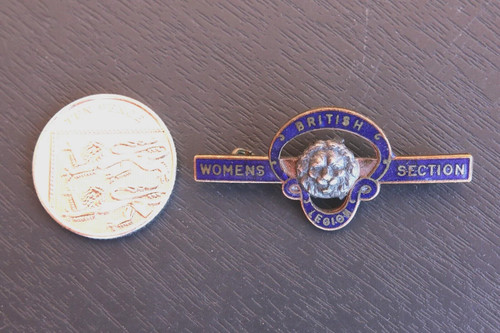 Inter war gaunt enamel - war, j