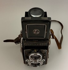 Yashica 635 TLR Camera Yashikor 80mm F/3.5 Lens for Restoration