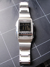 Vintage Casio Illuminator Futurist A220 Digital Watch –Vibration Alarm - New Bat