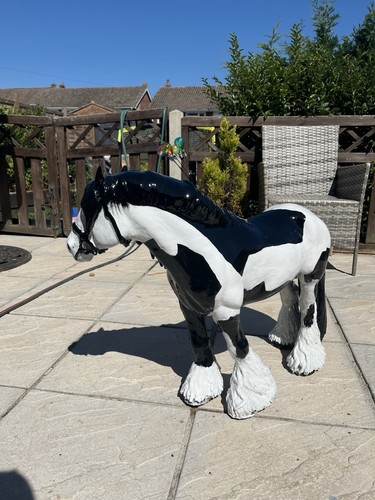 Traditional cob horse statue - cob,