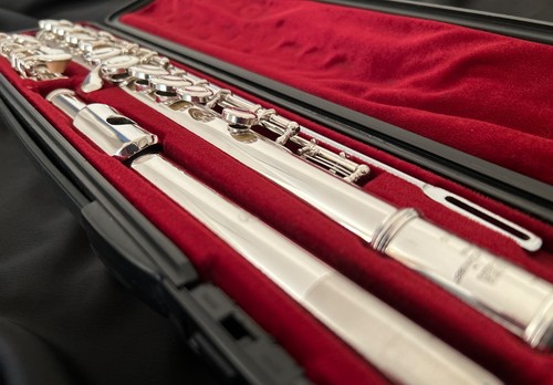 Beautiful yamaha flute 261s - beautiful,