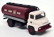Vanguards 1/64 Ford Thames Trader Tanker North Eastern Gas VA9000 Diecast Truck