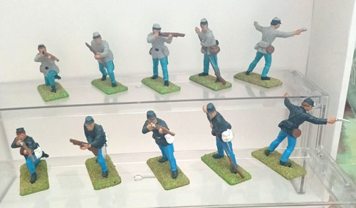 Britains deetail plastic - x,