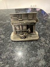"The Rovers Return" Coronation