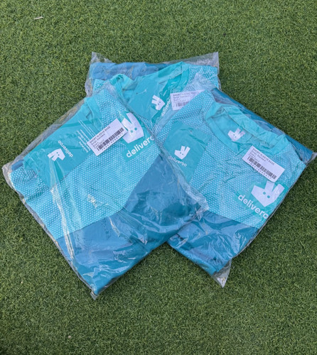Deliveroo short sleeve - short,