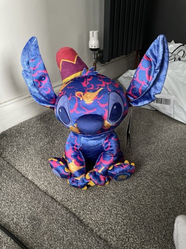 Disney store exclusive - store, aladdin