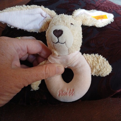Steiff pink rabbit rattle ring - pink,
