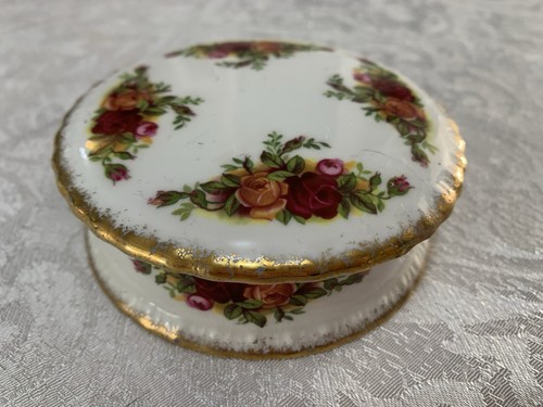 Royal albert old country roses - old,