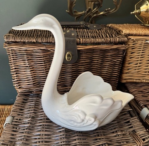 Large portuguese swan - large, planter