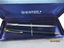SHEAFFER  PEN SET IN BOX.  WHITE DOT