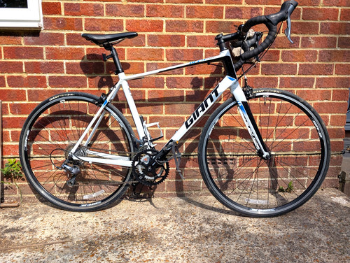 Giant defy road bike - road, 16