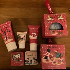 CATH KIDSTON Red Berry & Cedar