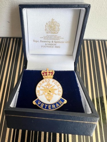 Armed forces veteran enamel - veteran,