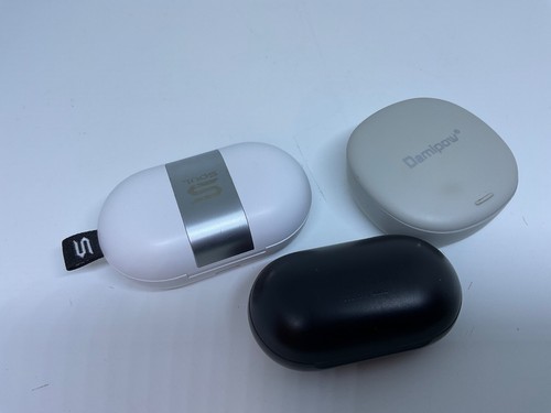 Bundle earbuds job - job, lot