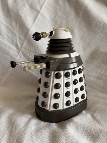 Dalek doctor who - •, 8”
