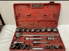 3/4 Inch Drive Socket Set with Ratchet & Breaker Bar Extensions 21 Pc piece